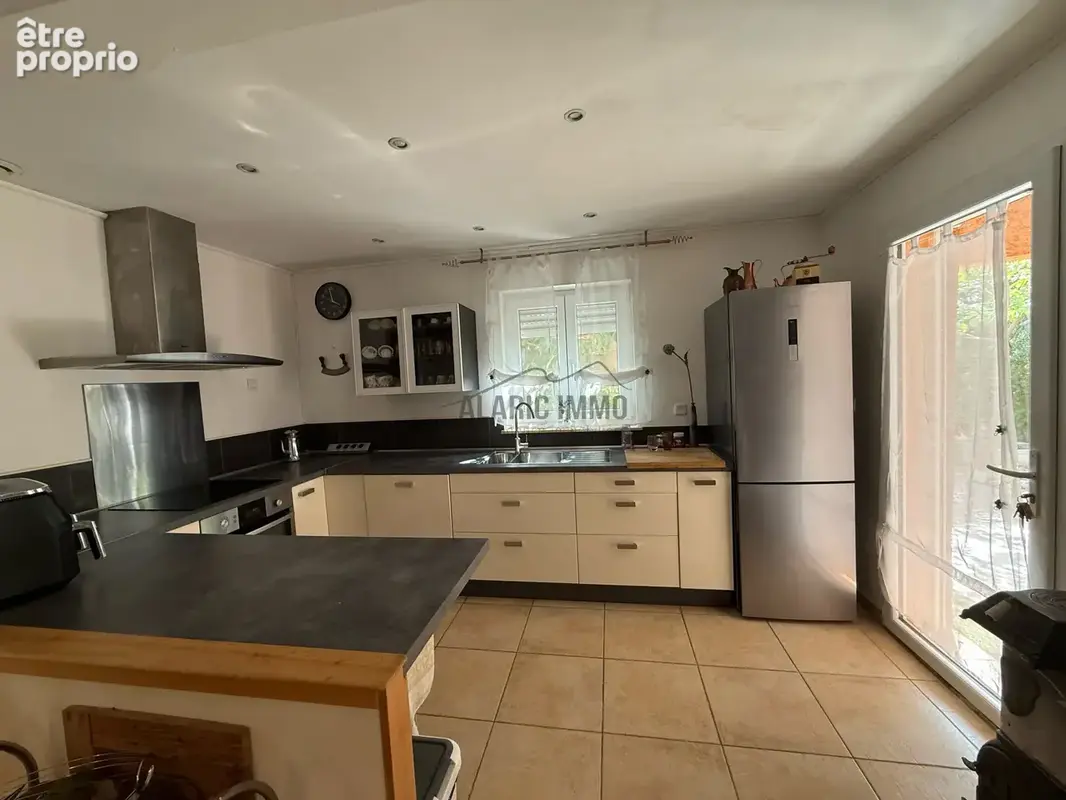Villa plain-pied avec garage et jardin - photo 10