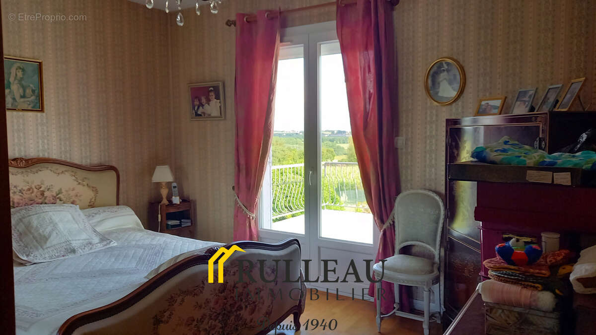 Maison familiale avec vue estuaire, terrasse et grand terrain arboré à Plassac - photo 10