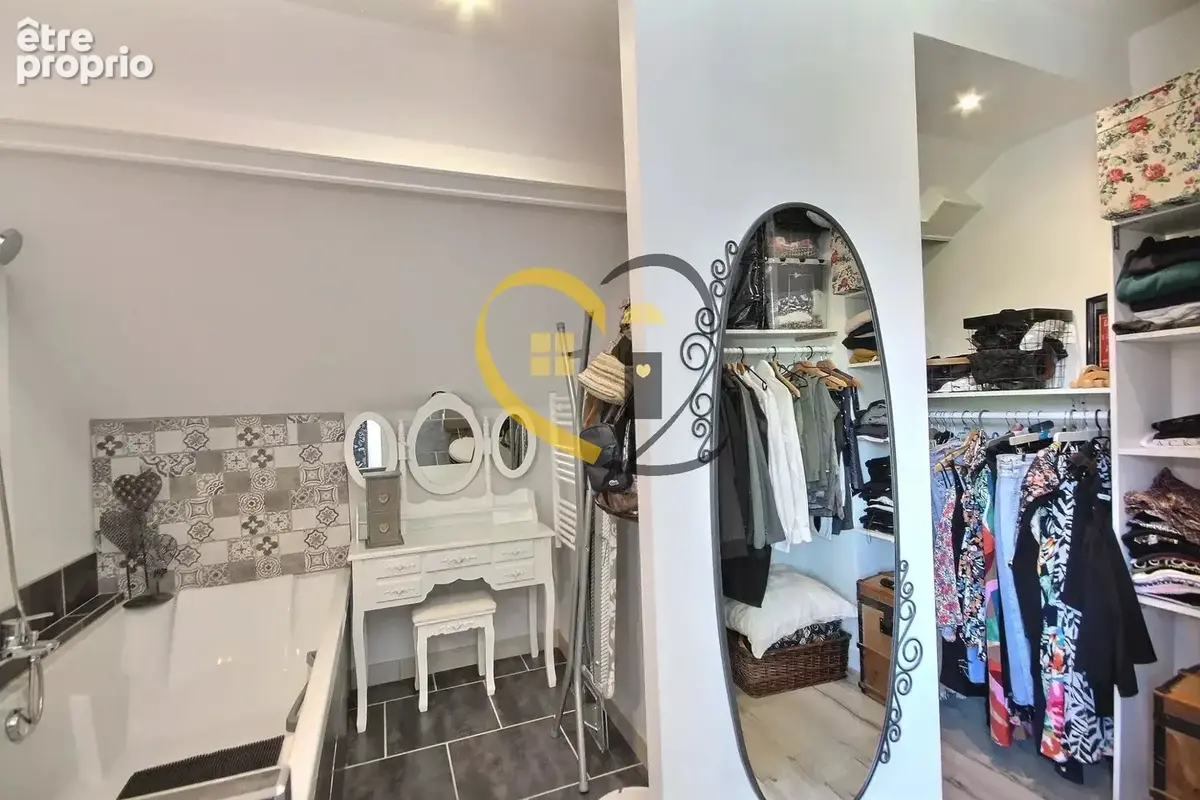 À VENDRE MAISON 122 m² et 48m² extension rénovée en 2019 à SAINT-GERMAIN-DU-PUY (18390) - photo 11