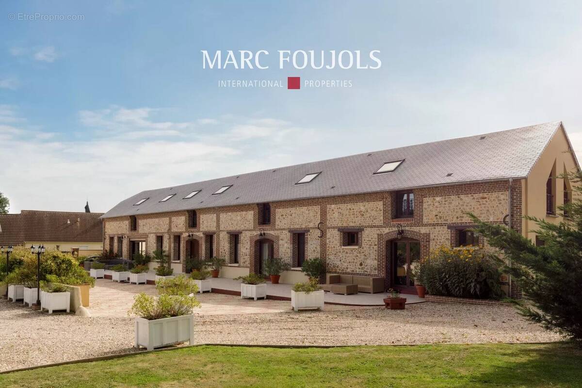 Maison à CROSVILLE-LA-VIEILLE