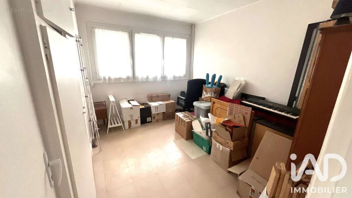 Photo 8 - Appartement à VILLENEUVE-LE-ROI