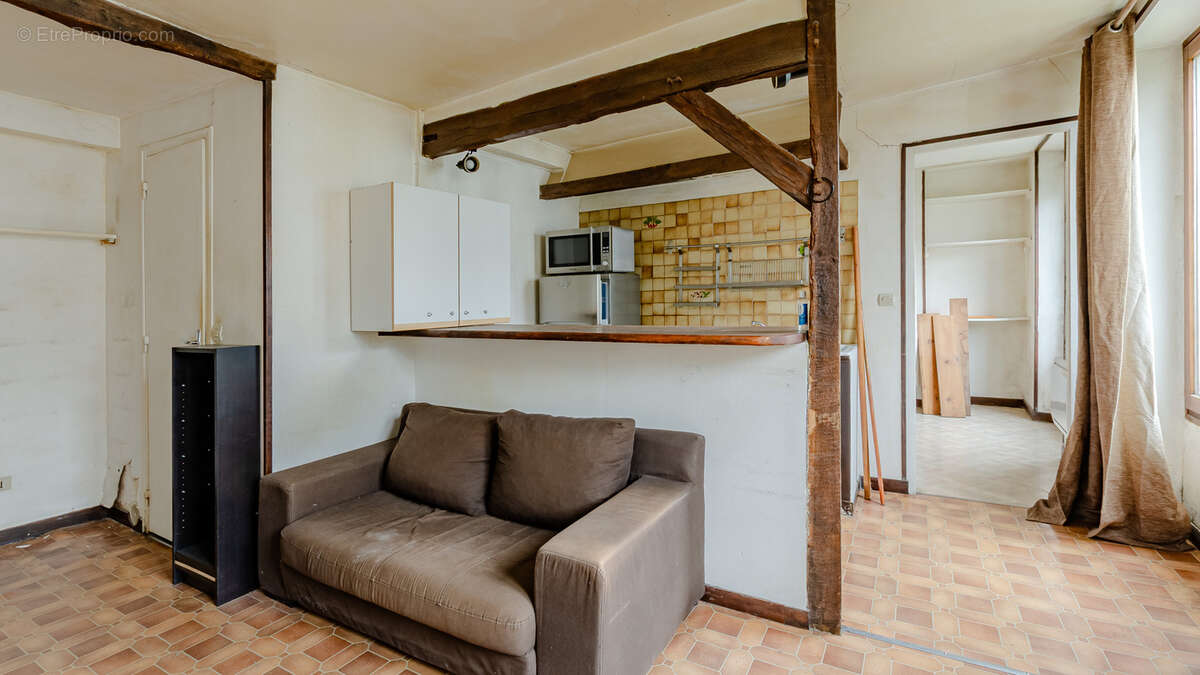 Appartement à PARIS-10E