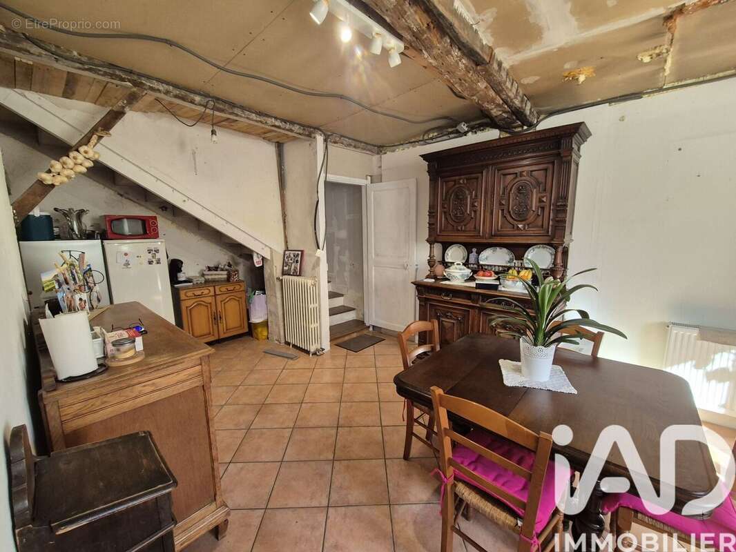 Photo 8 - Maison à MONTREUIL-AUX-LIONS