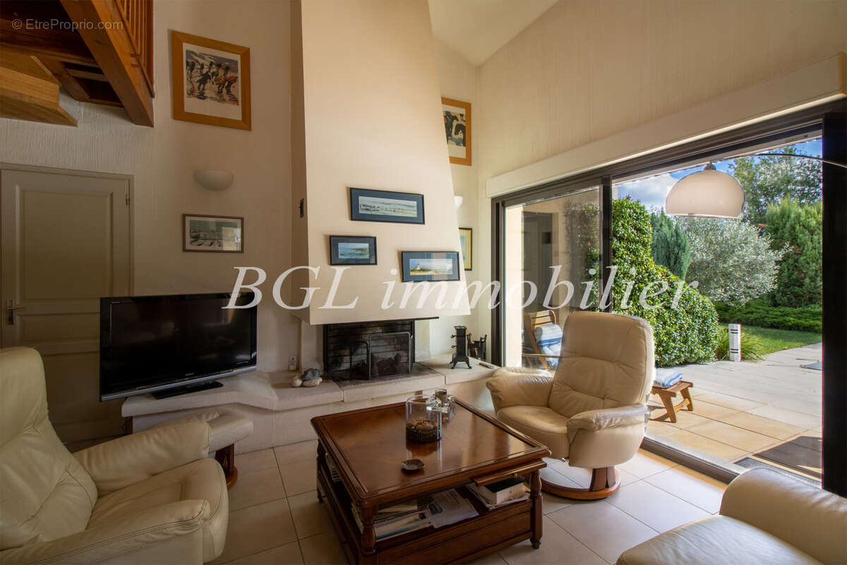 Maison familiale de 200 m2 à La Hume (Gujan-Mestras) - belle situation - photo 15