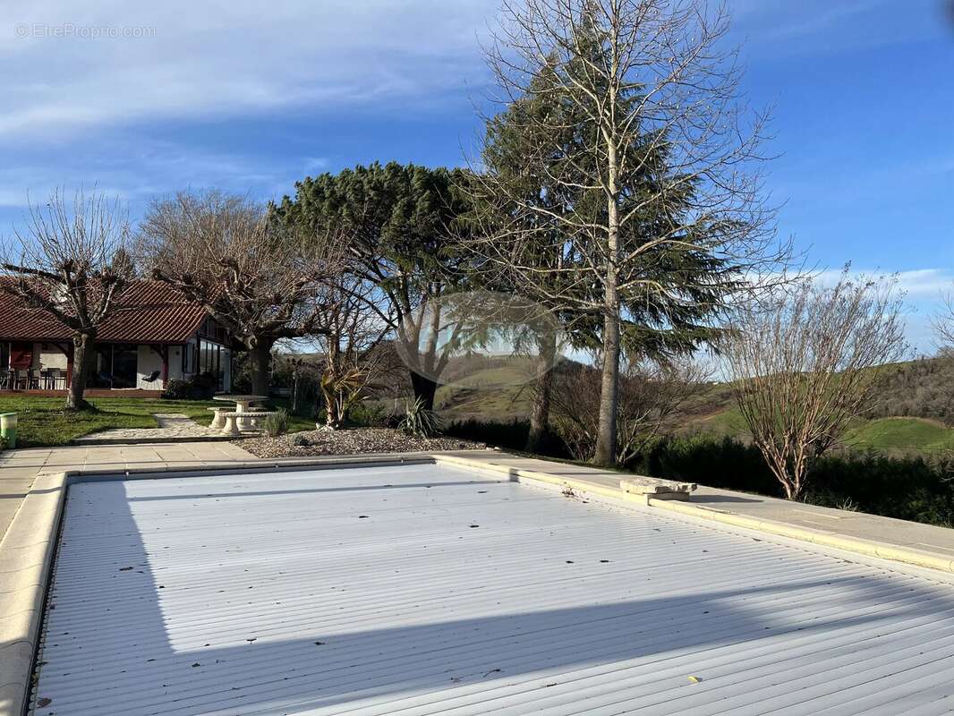 Maison à SAINT-PALAIS