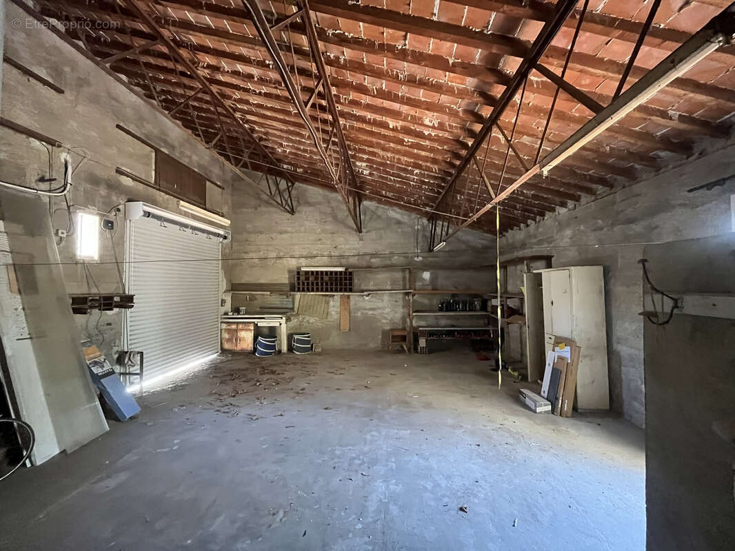 Maison de style comprenant 2 logements sur 1540m2 de parcelle divisible - photo 28