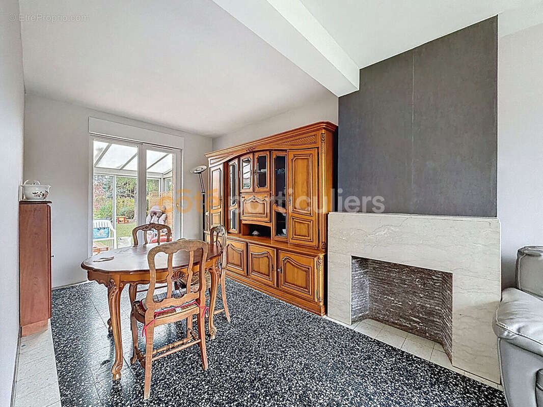 Maison à LA CHAPELLE-D&#039;ARMENTIERES