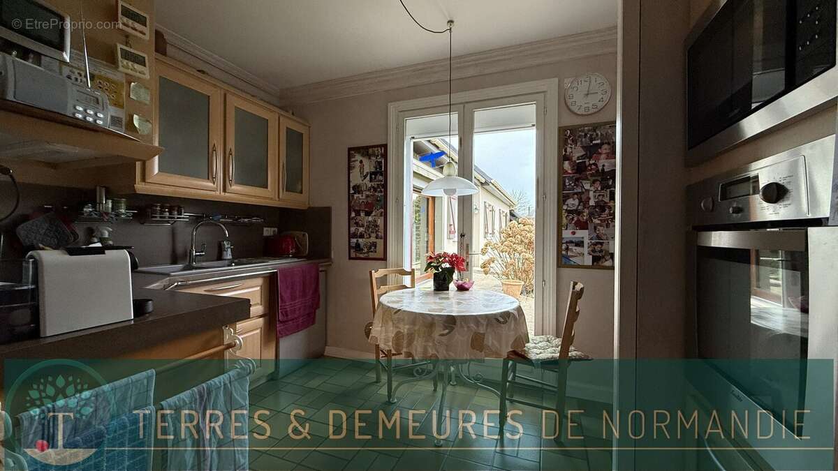 Maison à SAINT-NICOLAS-D'ALIERMONT