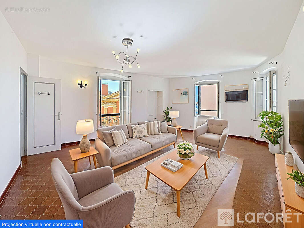 Appartement à ROQUEBRUNE-CAP-MARTIN