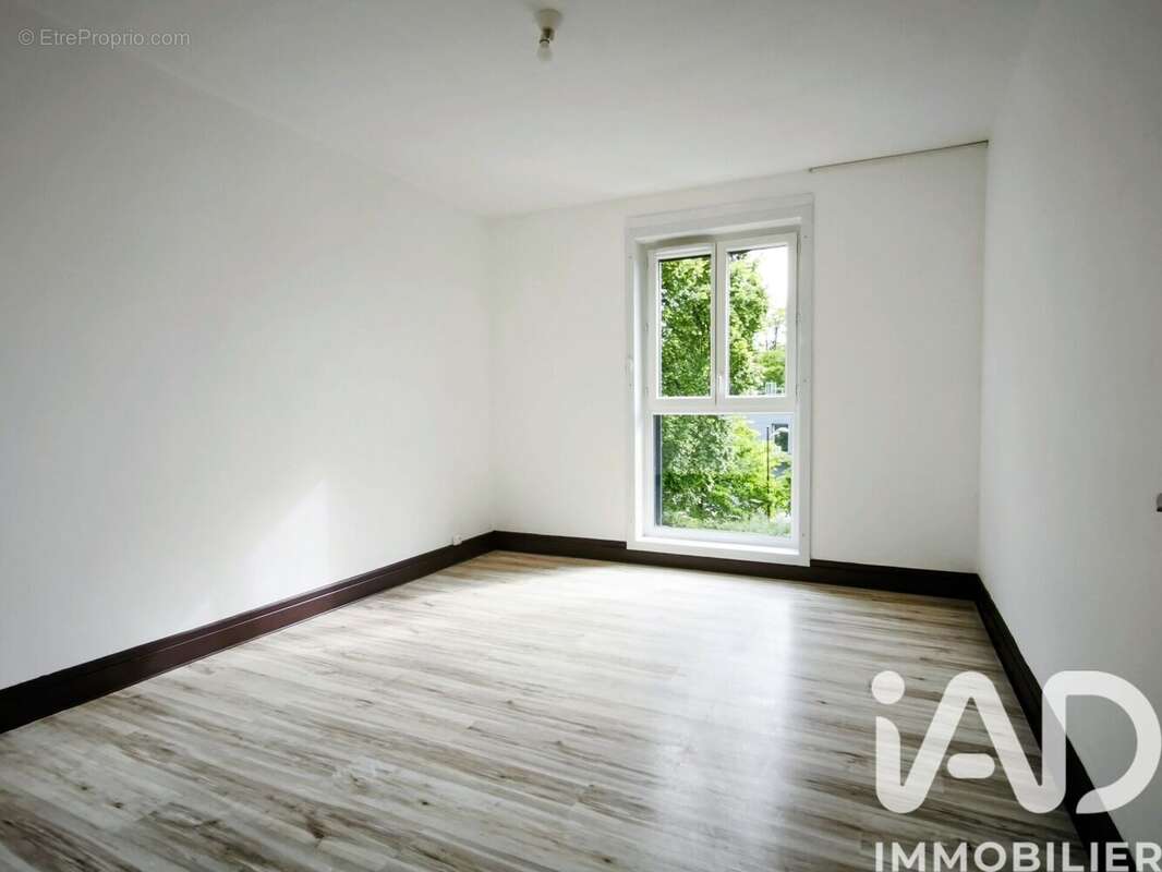 Photo 5 - Appartement à SAINT-JEAN-DE-LA-RUELLE