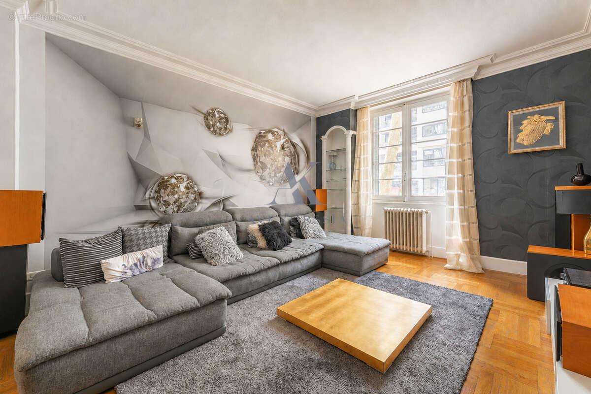 Lyon 6ᵉ   Appartement de caractère 105 m2 avec charme ancien - photo 2
