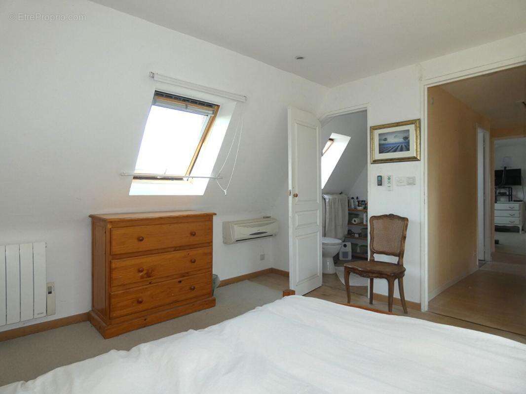 Maison 127 m2 / 2 chambres / studio / grange /  terrain 1362m² - photo 14