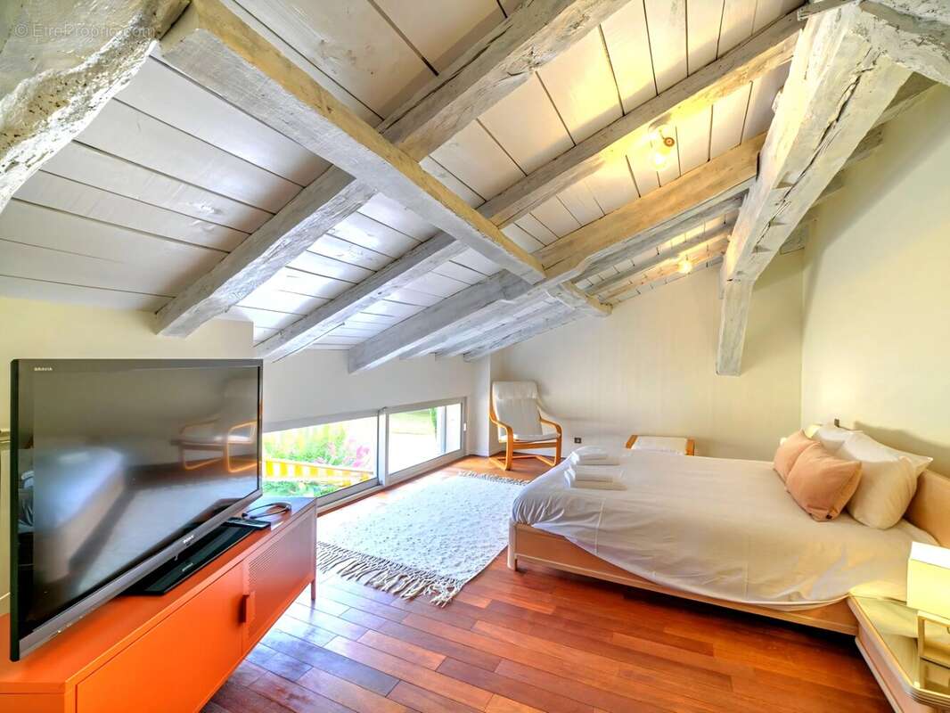 Conversion de grange moderne et ferme familiale traditionnelle - photo 10