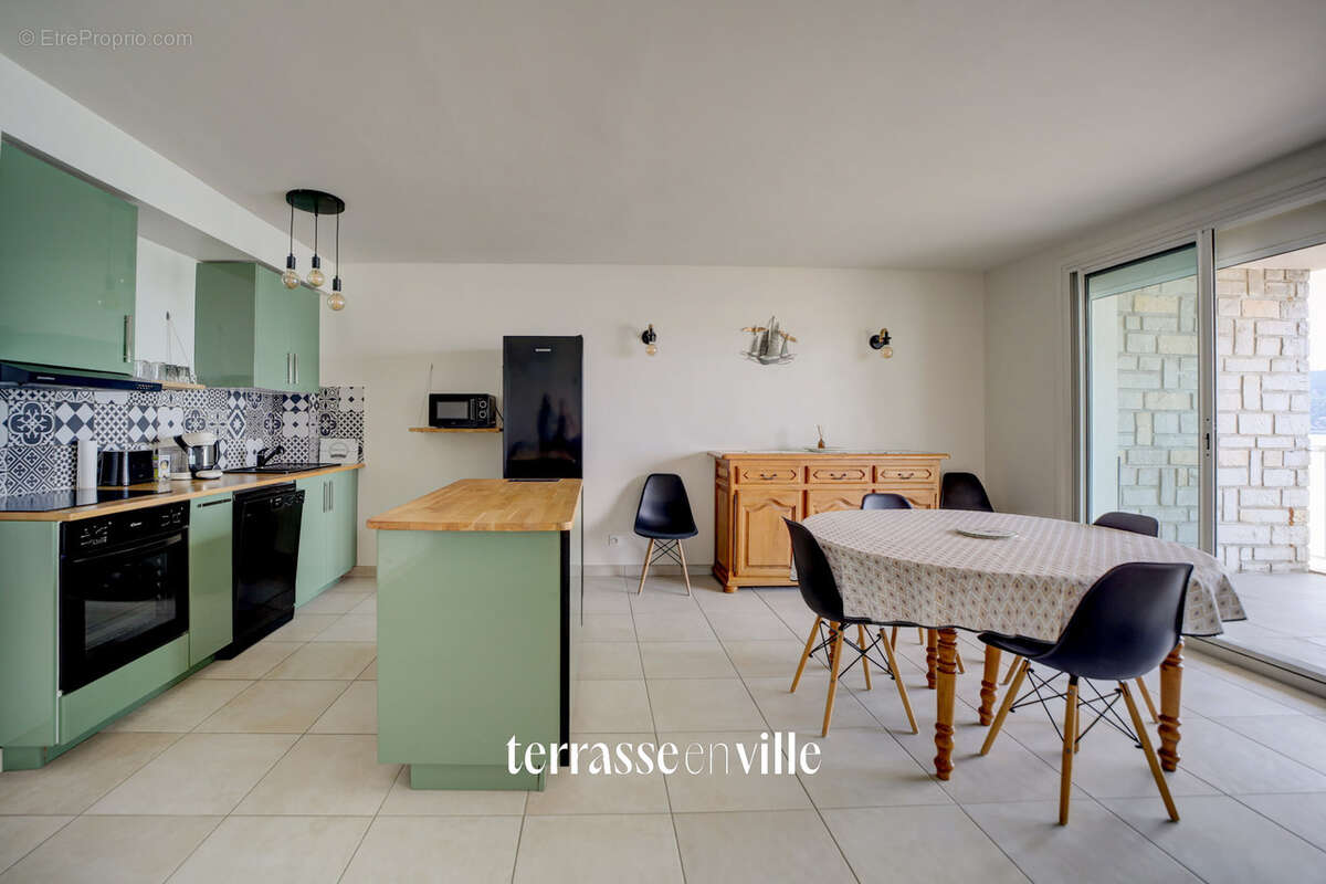 St cyr-sur-mer - promenade rose - appartement 80m2 vue mer panoramique - terrasse - garage - photo 5