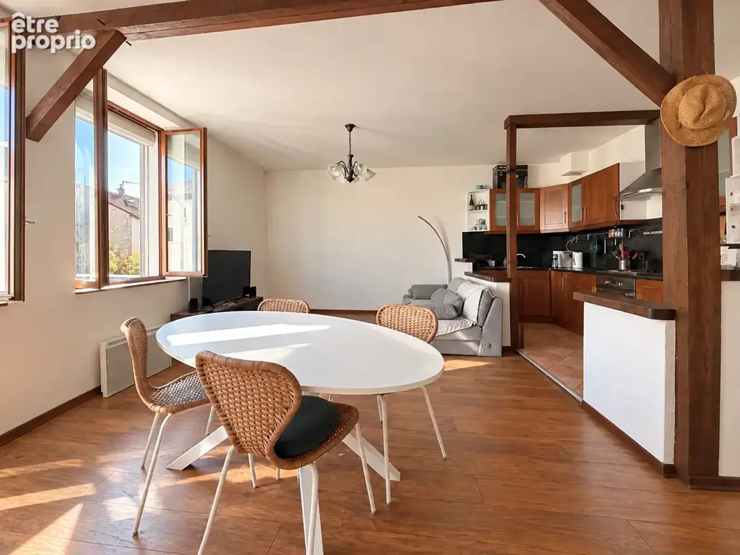 CLAIRMARAIS - Appartement 58 m² - Cave - Garage - photo 4