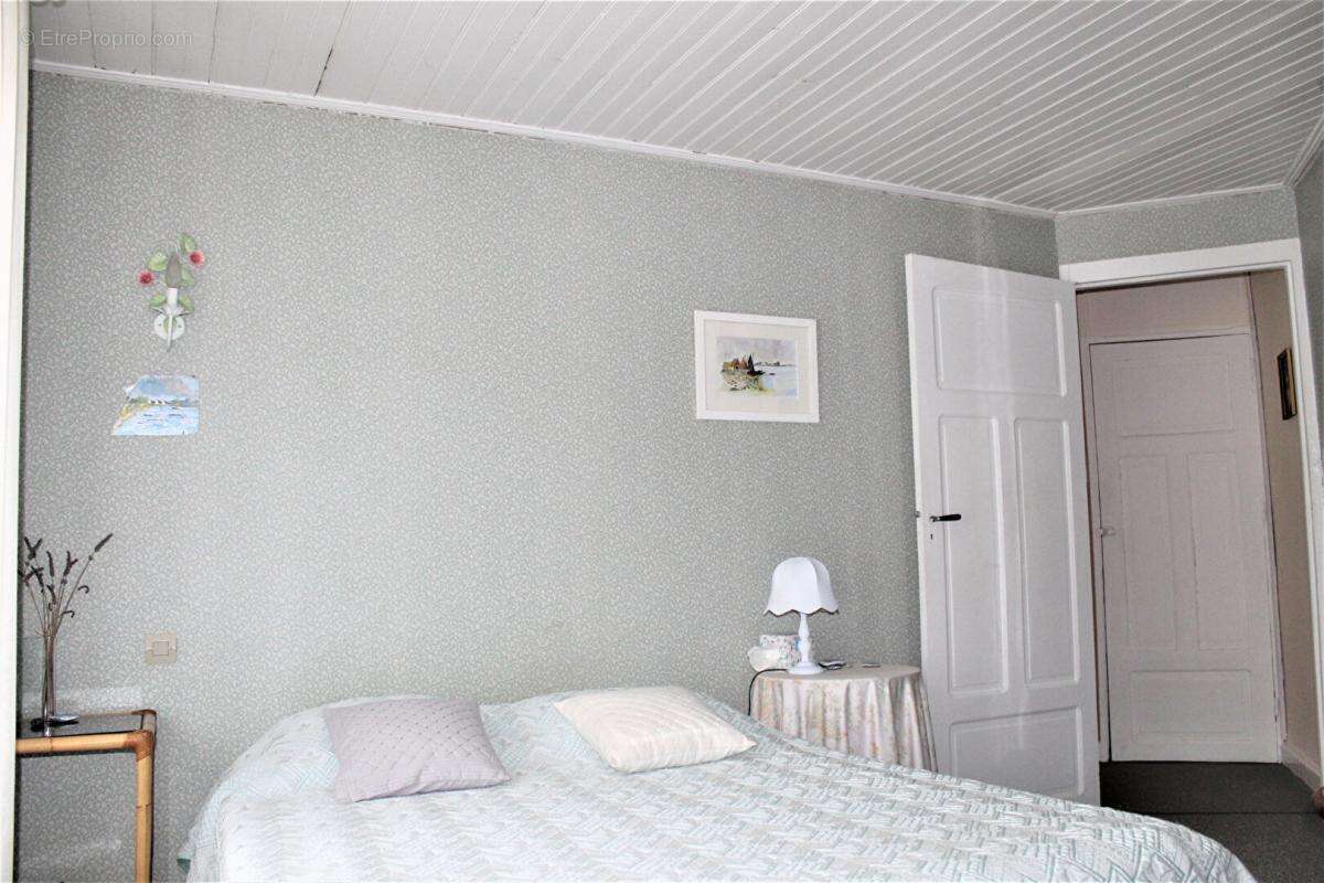 Maison à PLOUGUENAST