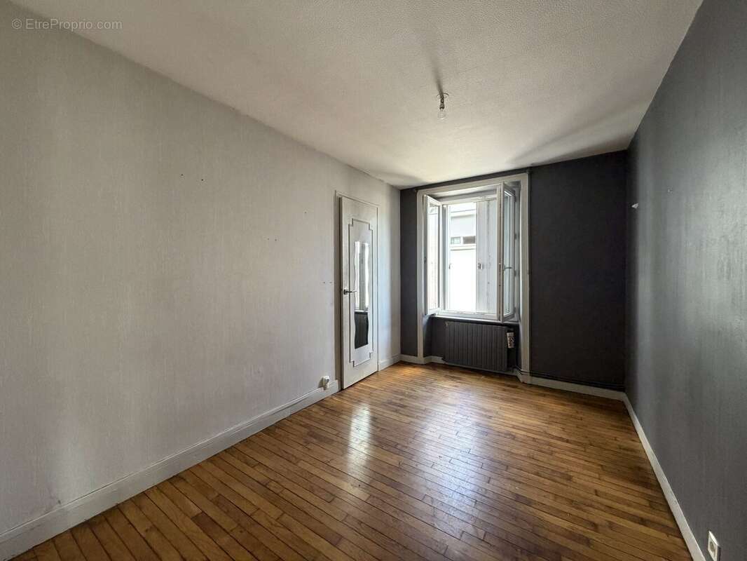 Appartement 278 m² à Rohan  - photo 9