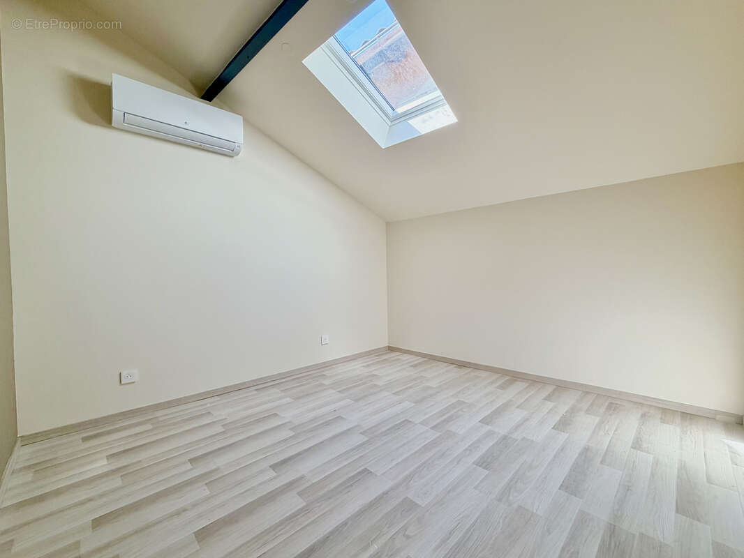 Appartement à QUINCIEUX