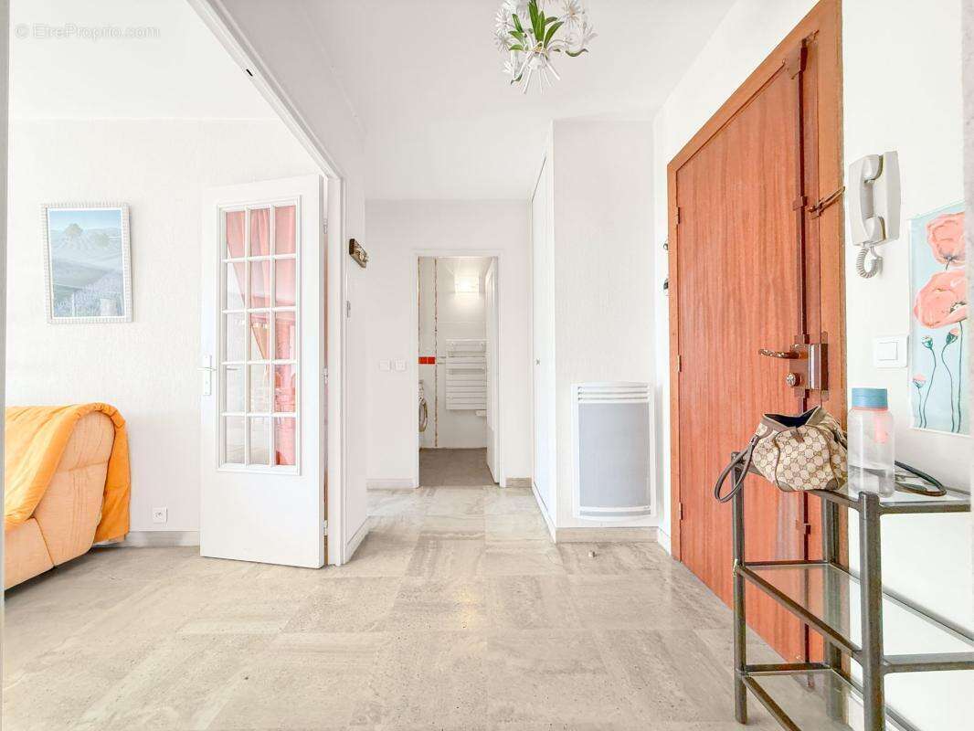 Appartement à VENCE