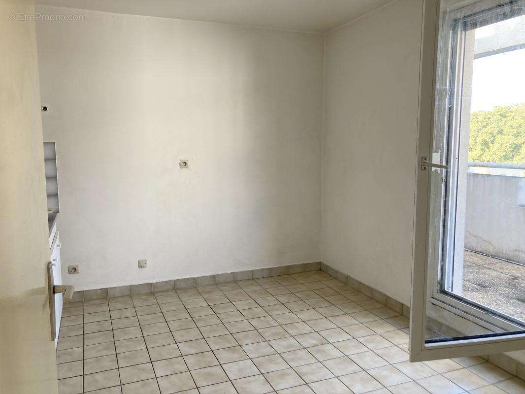 Appartement à LYON-9E