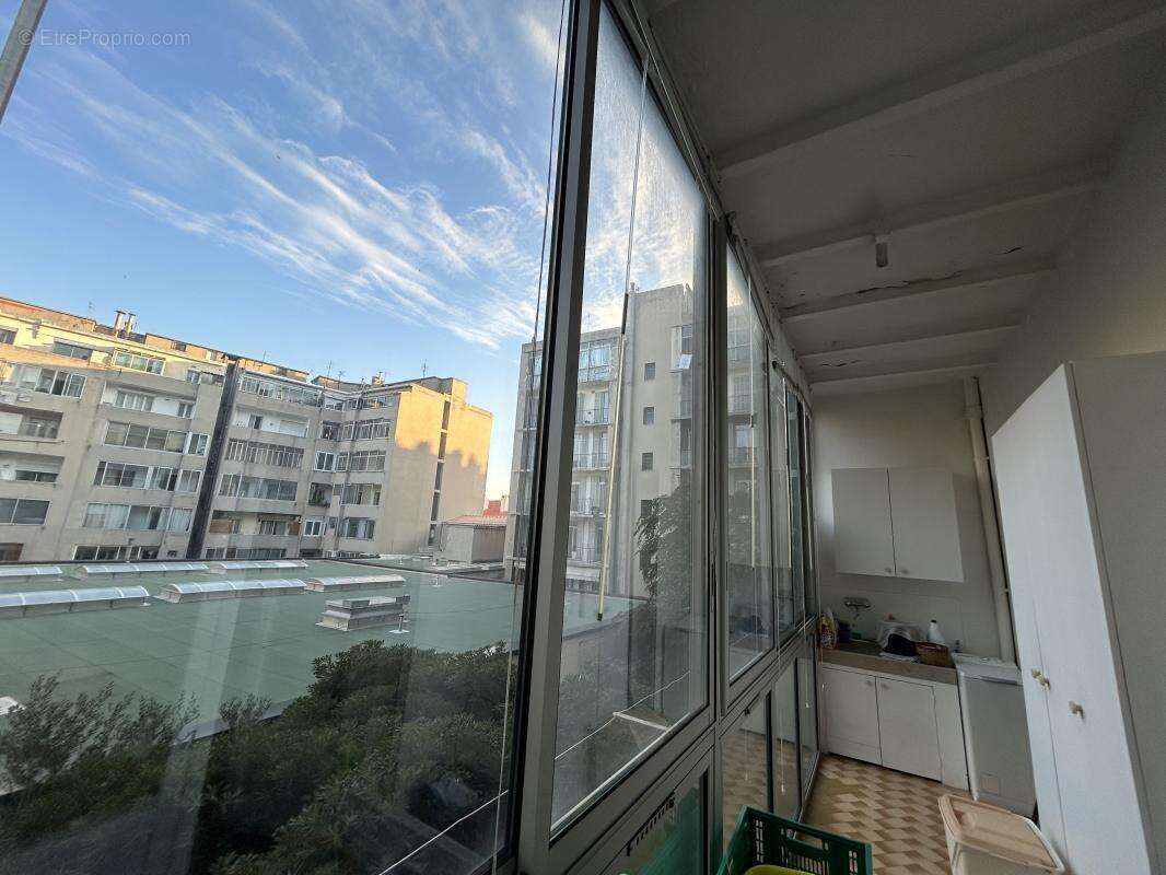 Appartement à MARSEILLE-7E