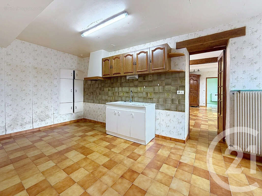 Maison à MELZ-SUR-SEINE