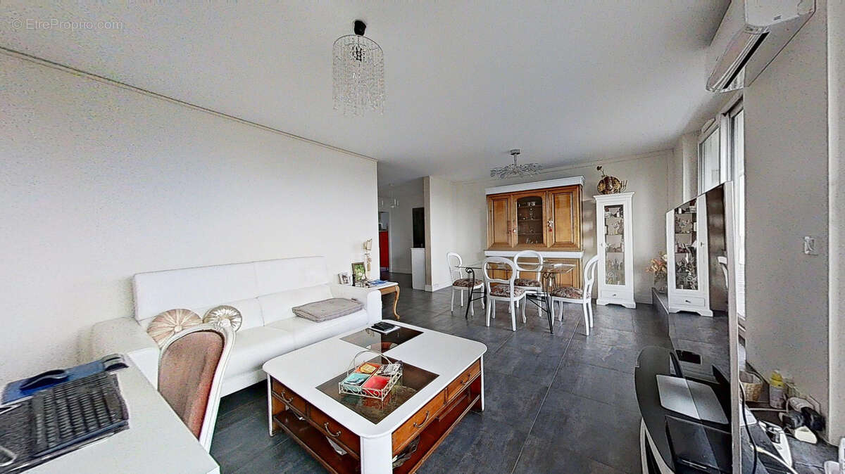 Appartement à LYON-9E