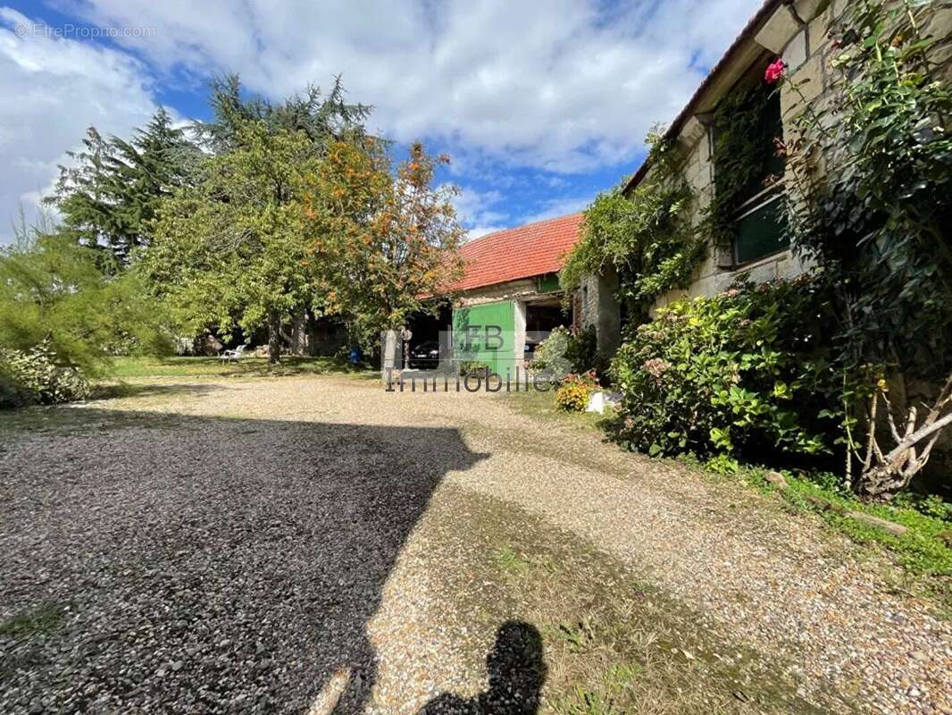 Maison à AUVERS-SUR-OISE