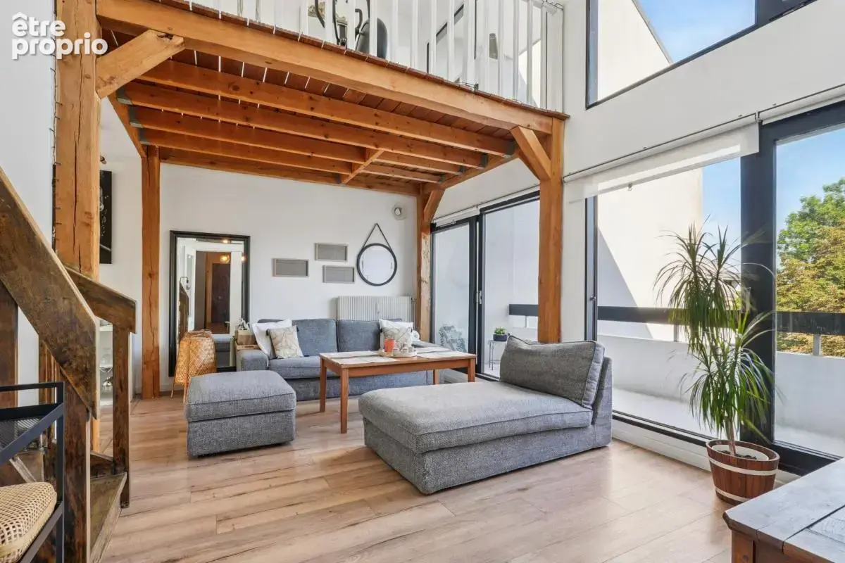 Appartement à LE COUDRAY-MONTCEAUX