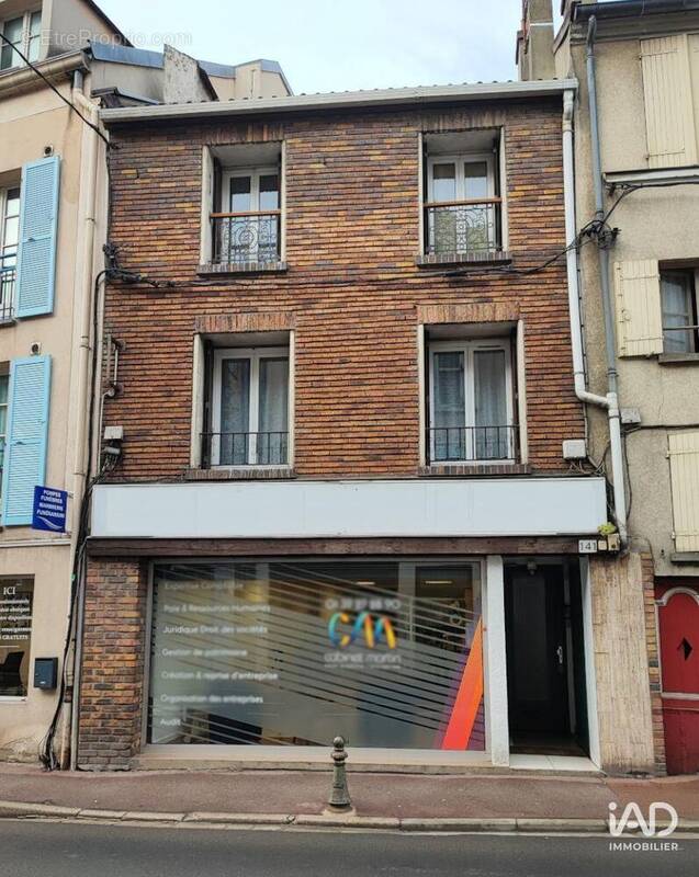 Photo 1 - Commerce à TRIEL-SUR-SEINE