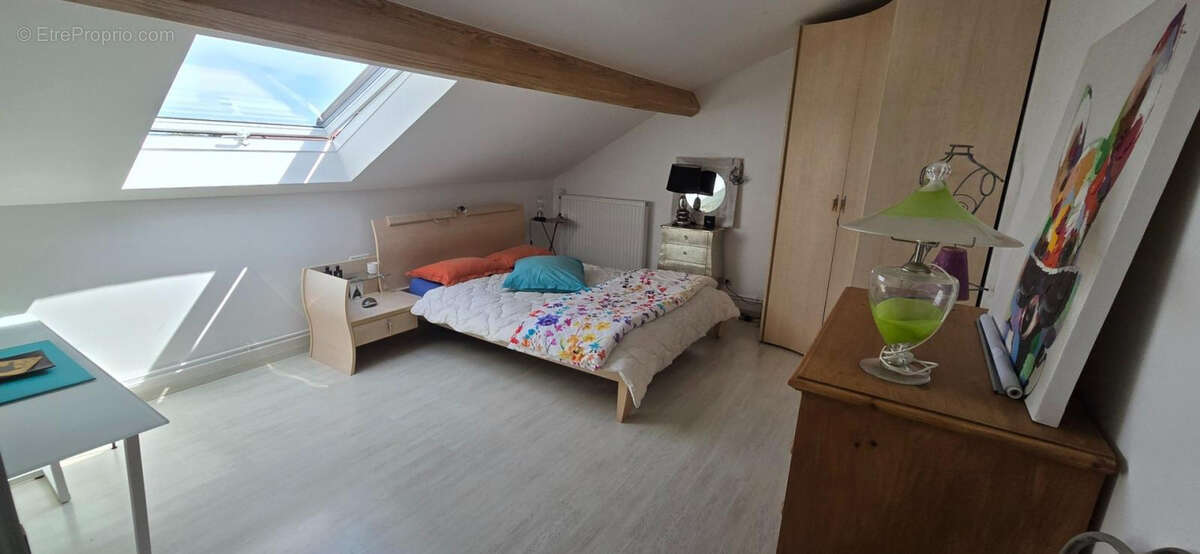 Maison à CRECHES-SUR-SAONE