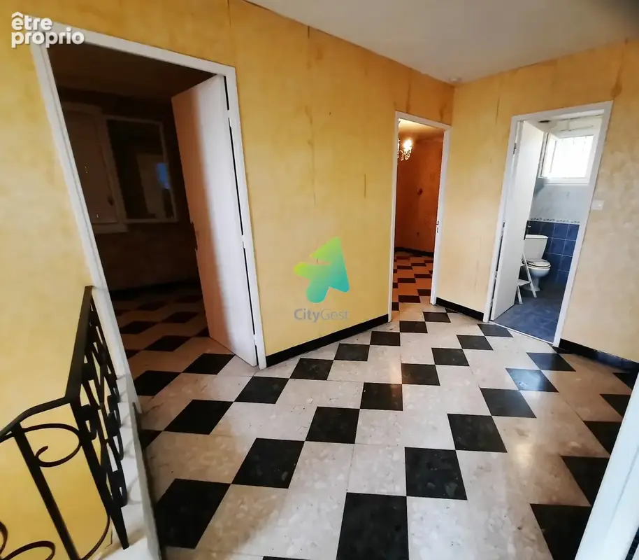 Villa t5 a renover avec jardin et garage - photo 14