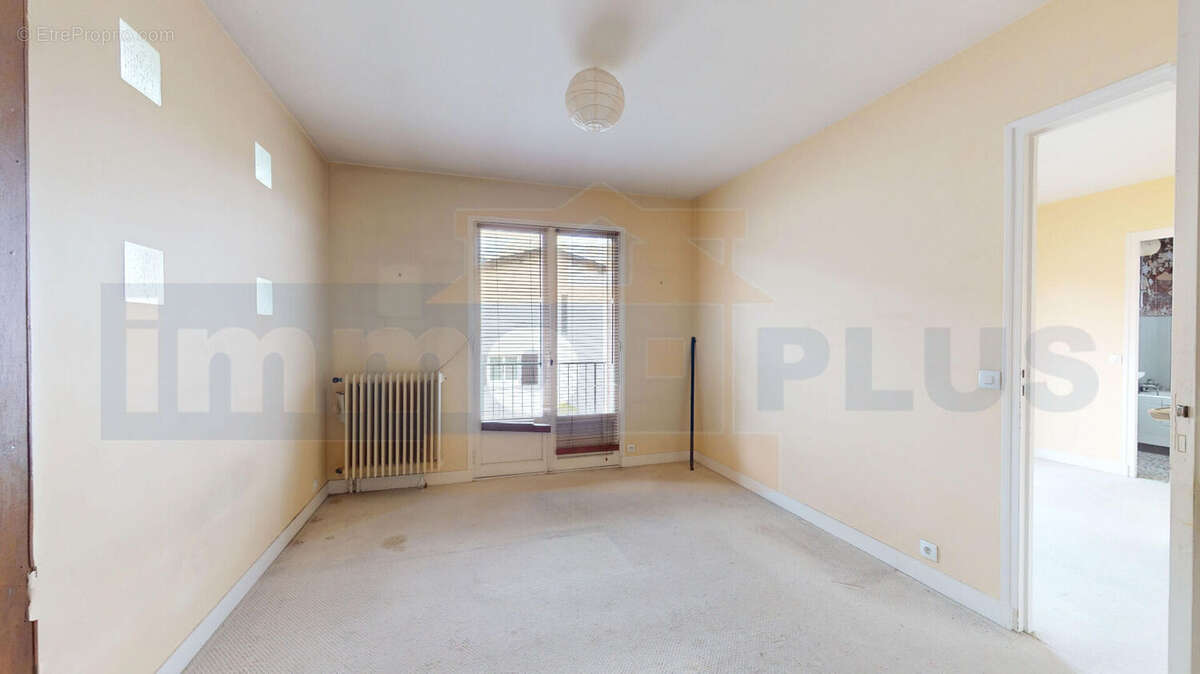 Maison à FONTENAY-LE-FLEURY