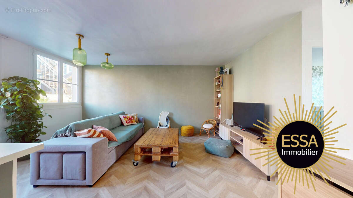 Appartement à VELIZY-VILLACOUBLAY