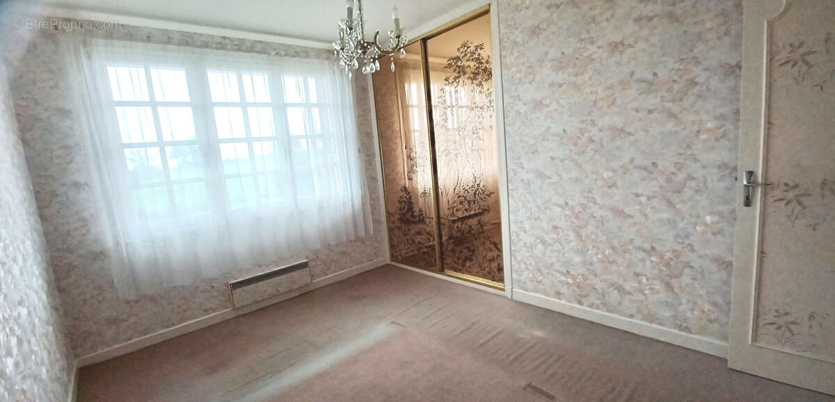 Maison à BOURBON-L&#039;ARCHAMBAULT