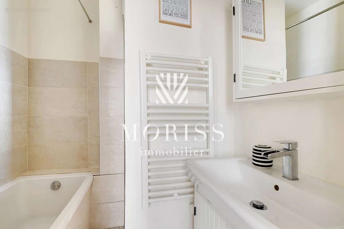 Appartement à PARIS-18E