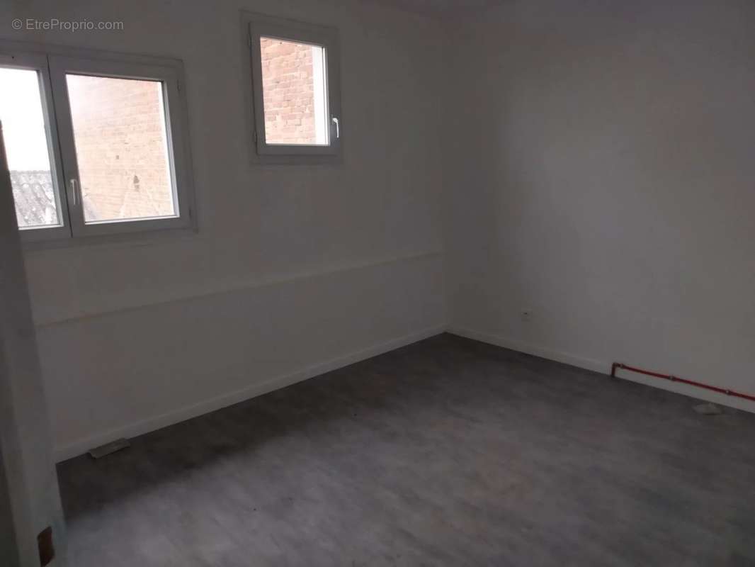 Appartement à GRANDVILLIERS