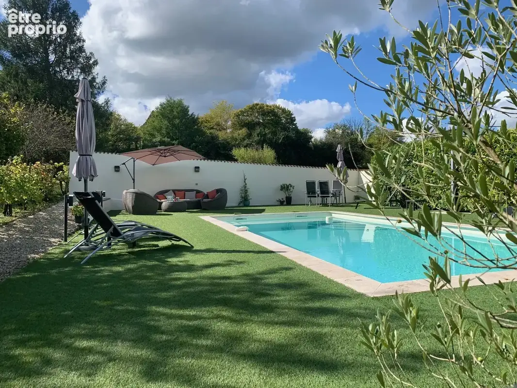 Maison 12 pièces 206 m² à vendre à Saint-Severin (16390) - photo 2