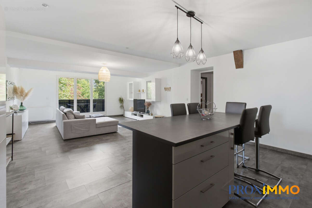 Appartement 84 m² à Voiron  - photo 8