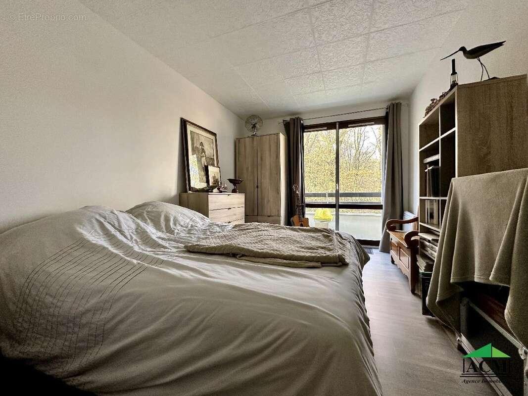 Appartement à MERY-SUR-OISE