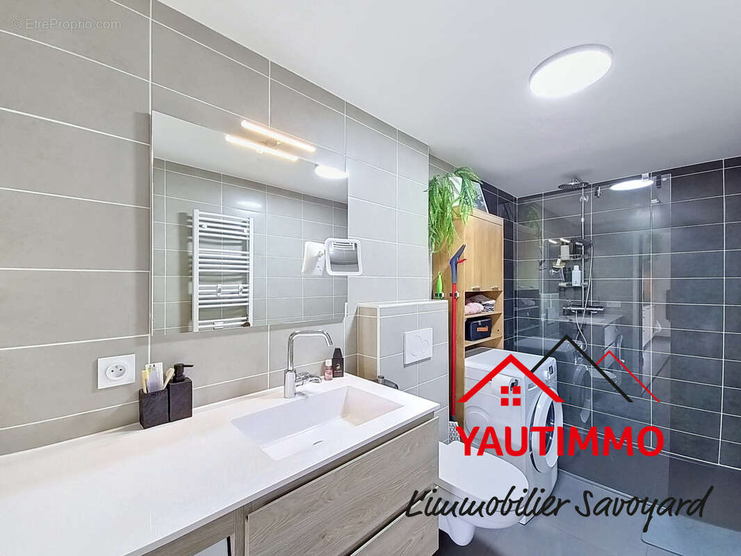Appartement à AMANCY