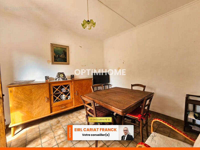 Maison à SAINT-ETIENNE-DE-FURSAC