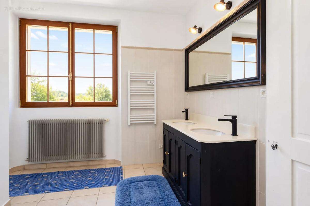 Appartement de 5 pièces de 117 m² à Paray-le-Monial - photo 5