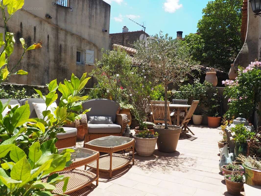 Maison à LA GARDE-FREINET
