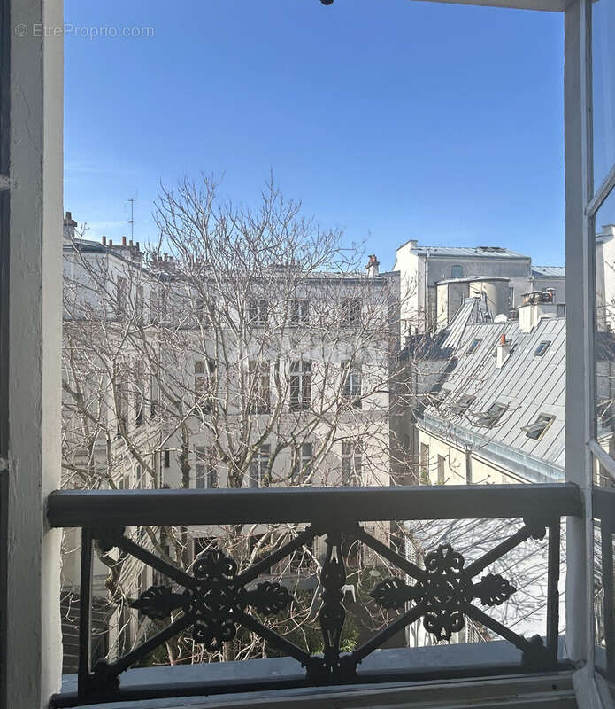 Appartement à PARIS-3E
