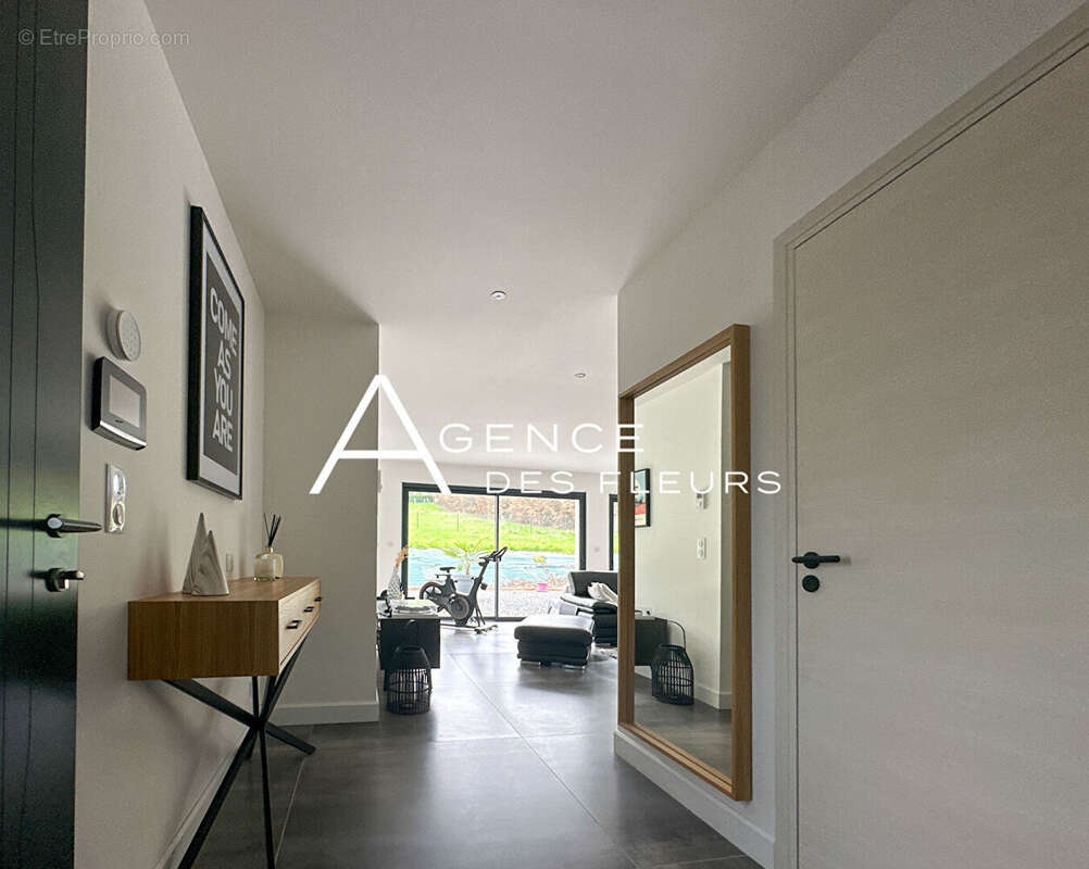 Maison à LA SAUSSAYE