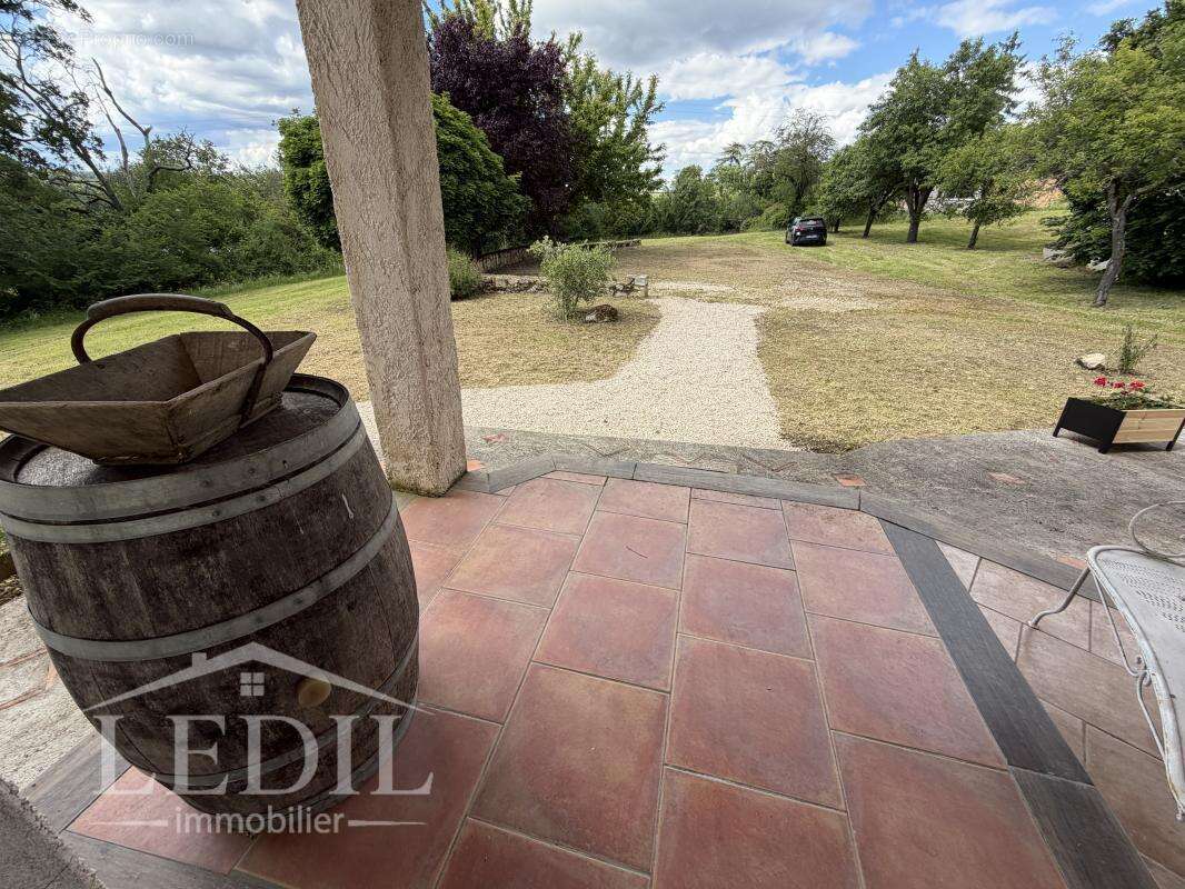 Maison, gîte et grand terrain en sortie de ville - photo 8