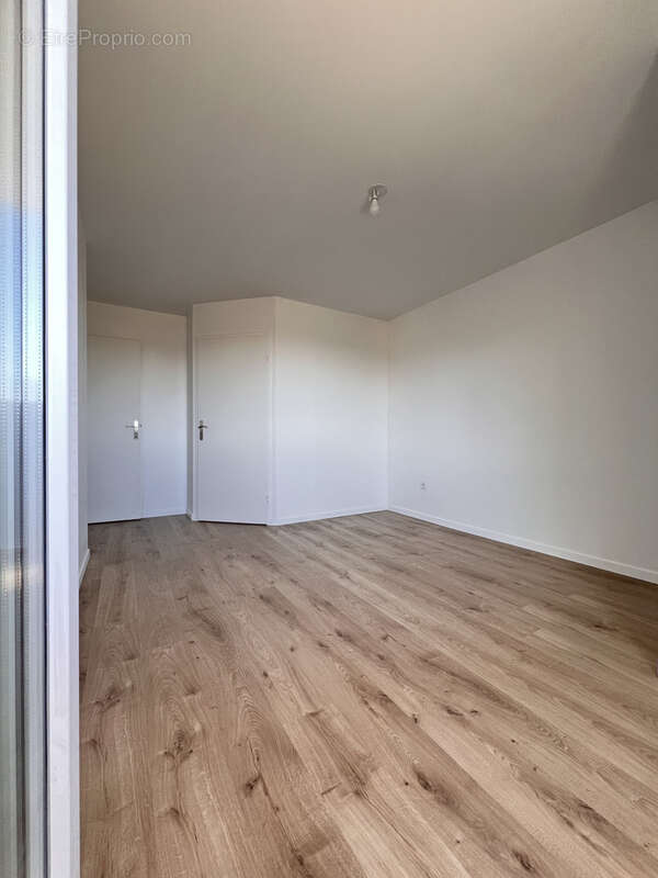 Appartement à LE BLANC-MESNIL