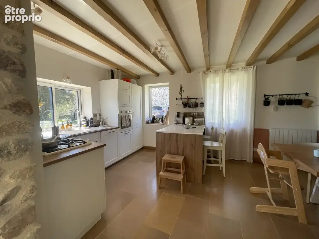 CSM5032 - ARRONNES Maison Familiale avec grange et nombreux terrains - photo 2