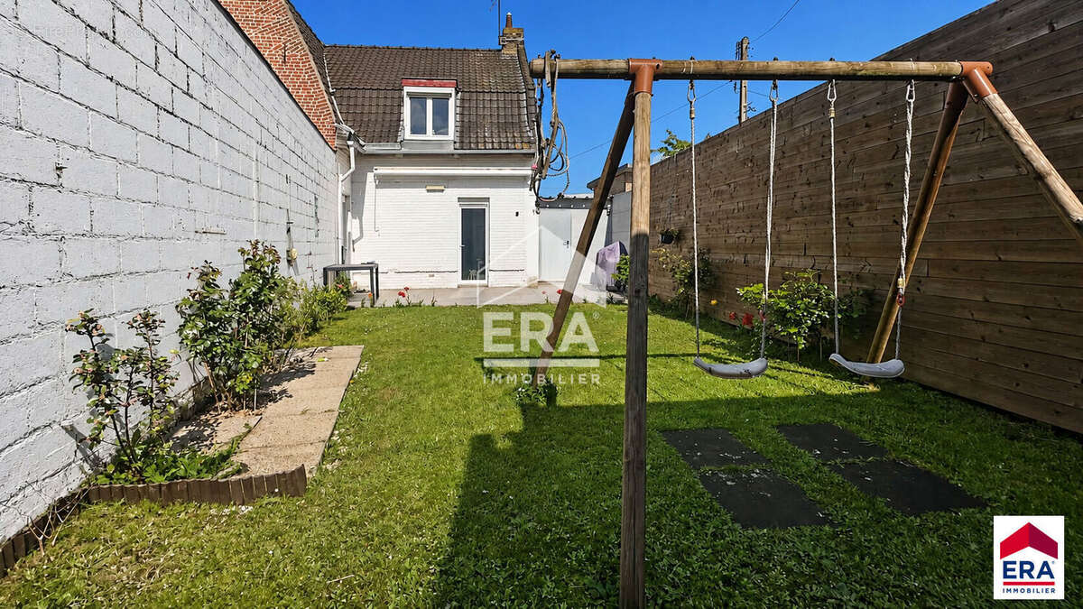 Maison rénovée 100 m² - 4 chambres - Jardin - Garage - Secteur calme - Hem - photo 8